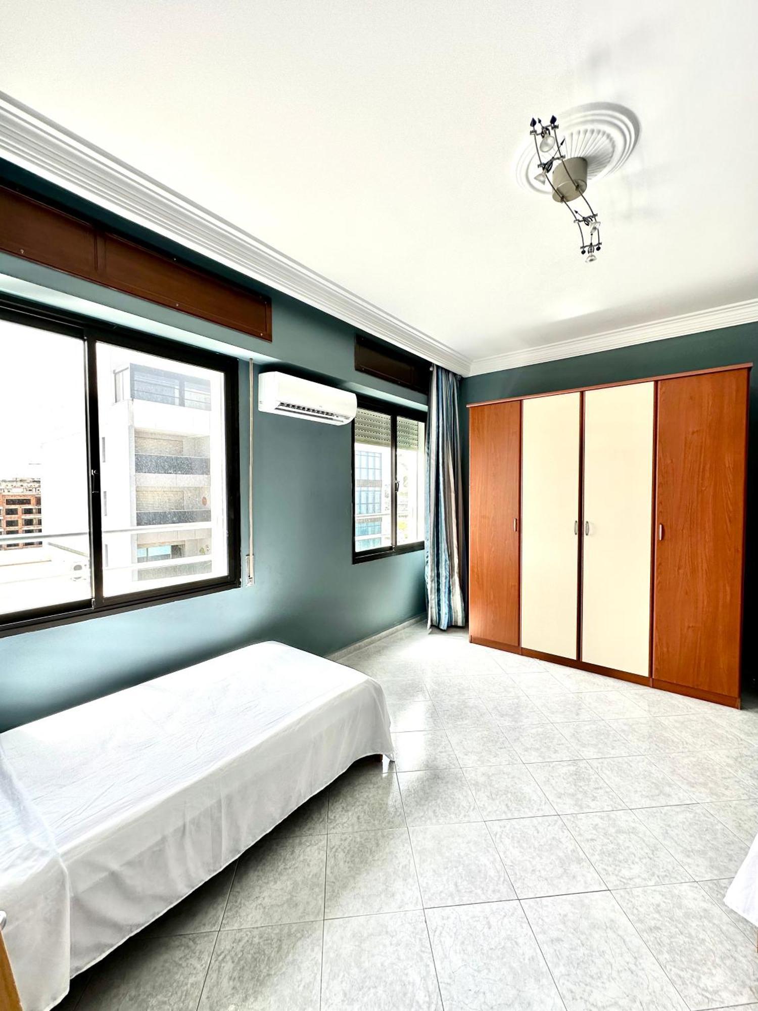 Apartamento Le Traditionnel - 3br Panoramic Seaview Retreat On The Corniche Tánger